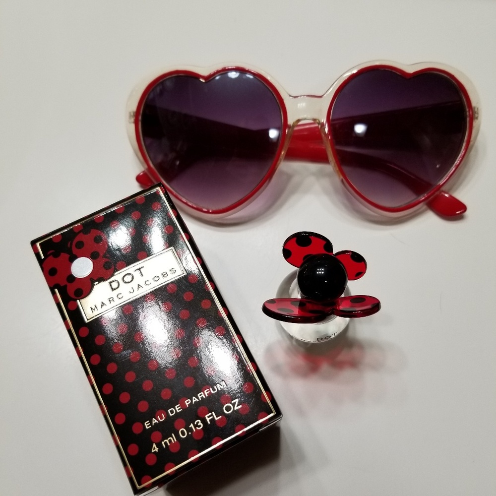 Marc Jacobs Dot